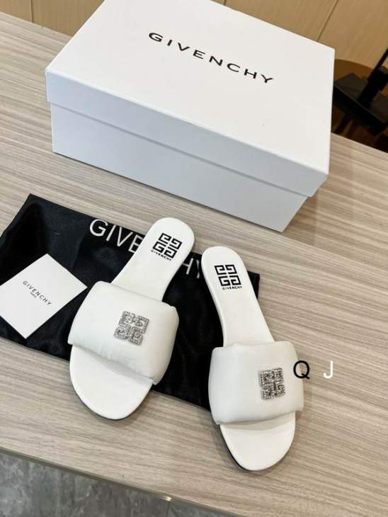 Picture of Givenchy Slippers _SKUGivenchysz35-403CXJ03022679